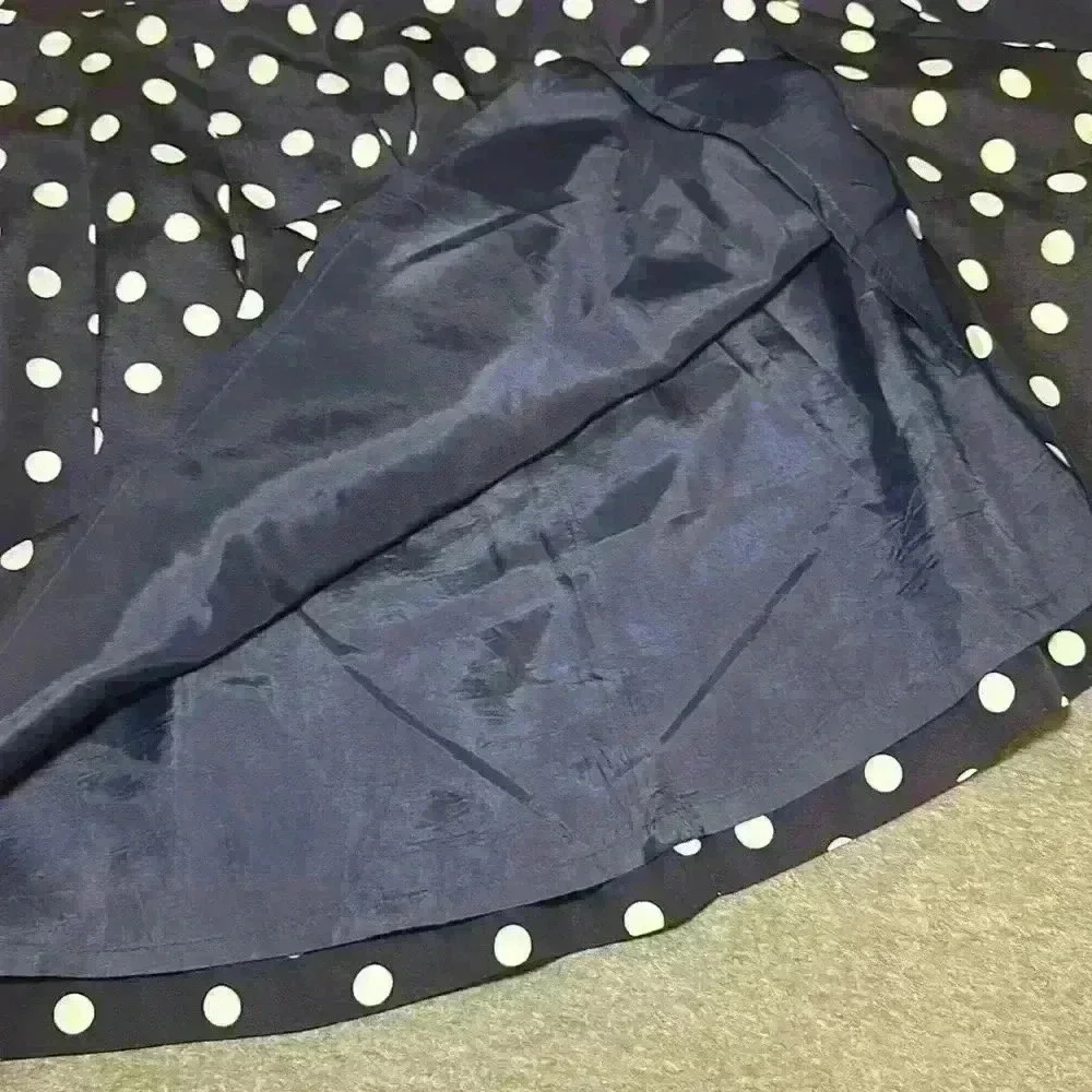 J. Crew Navy/Cream Polka Dot Pleated Midi Skirt. Lined. Women’s Size 2